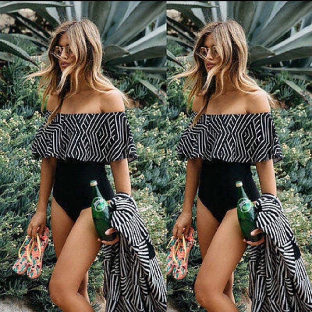JUST IN! Geometric off shoulder one piece - Picture 3 of 7
